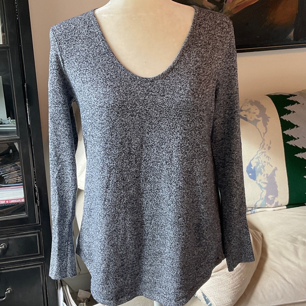 NIC+ZOE Women's Navy and White V-Neck Tunic Sweater